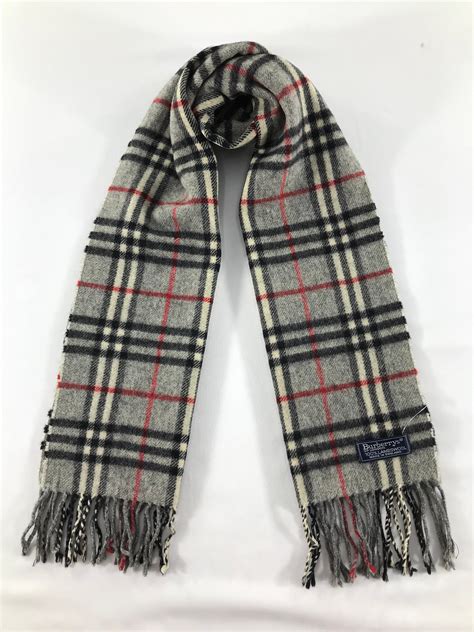 bufandas burberry precio|used burberry scarves.